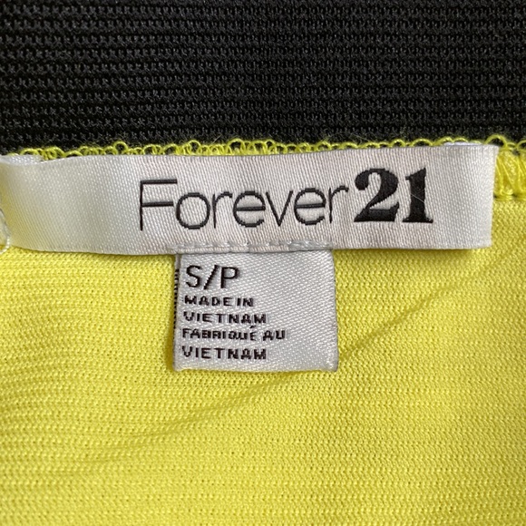 Forever 21 Bright Yellow Pleated Mini Skirt Sz S/P NWOT - Picture 4 of 5